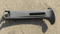 Plastový kryt sloupku s vedením bezpečnostního pásu - Chrysler Grand Voyager