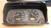 Použitá přístrojová deska - budíky VW Vento