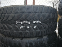 Bridgestone Blizzak 235/60 R19